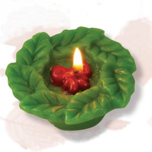 holly wreath floating candles