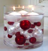 floating-disc-candles-in-vase-with-ornaments